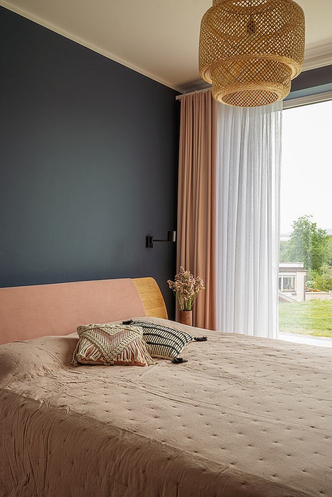 Marmur Studio Designs an Elegant Contemporary Home in Walbrzych, Poland (13)
