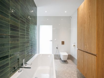 Marmur Studio Designs an Elegant Contemporary Home in Walbrzych, Poland (17)