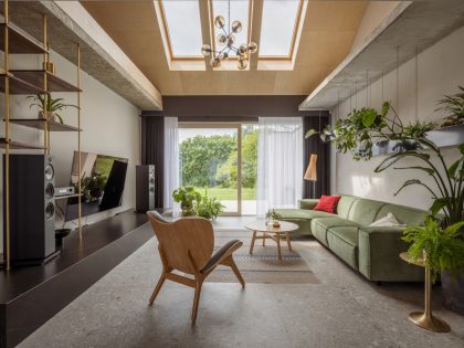 Marmur Studio Designs an Elegant Contemporary Home in Walbrzych, Poland (4)