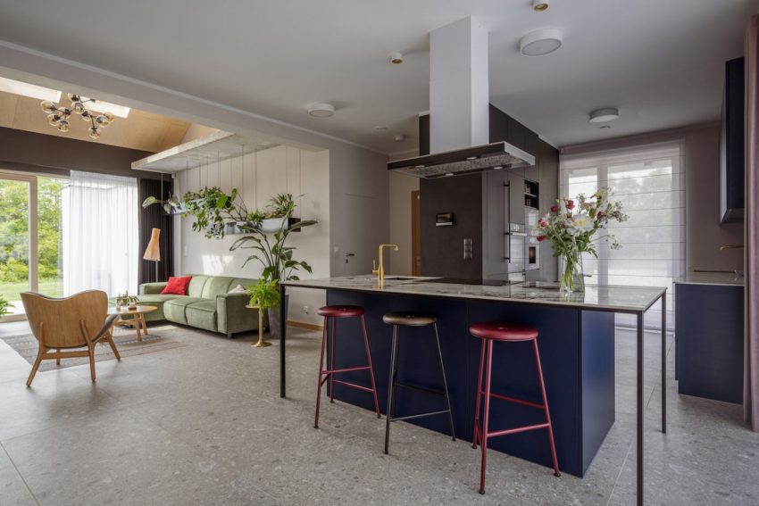 Marmur Studio Designs an Elegant Contemporary Home in Walbrzych, Poland (6)