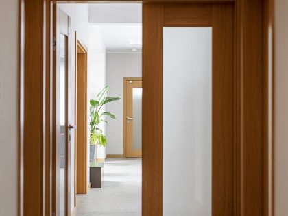 Marmur Studio Designs an Elegant Contemporary Home in Walbrzych, Poland (9)