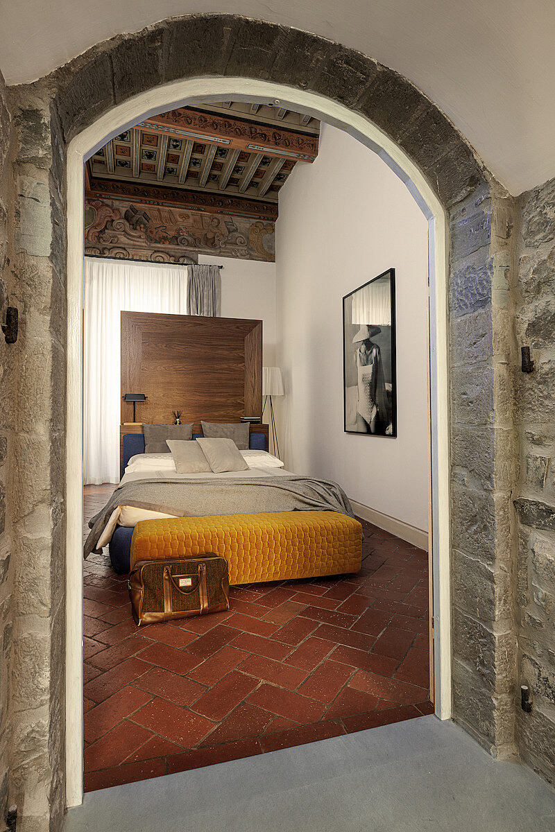 Pierattelli Architetture Designs a Spacious and Bright Apartment in Florence, Italy (12)