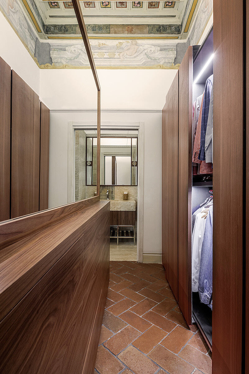 Pierattelli Architetture Designs a Spacious and Bright Apartment in Florence, Italy (15)