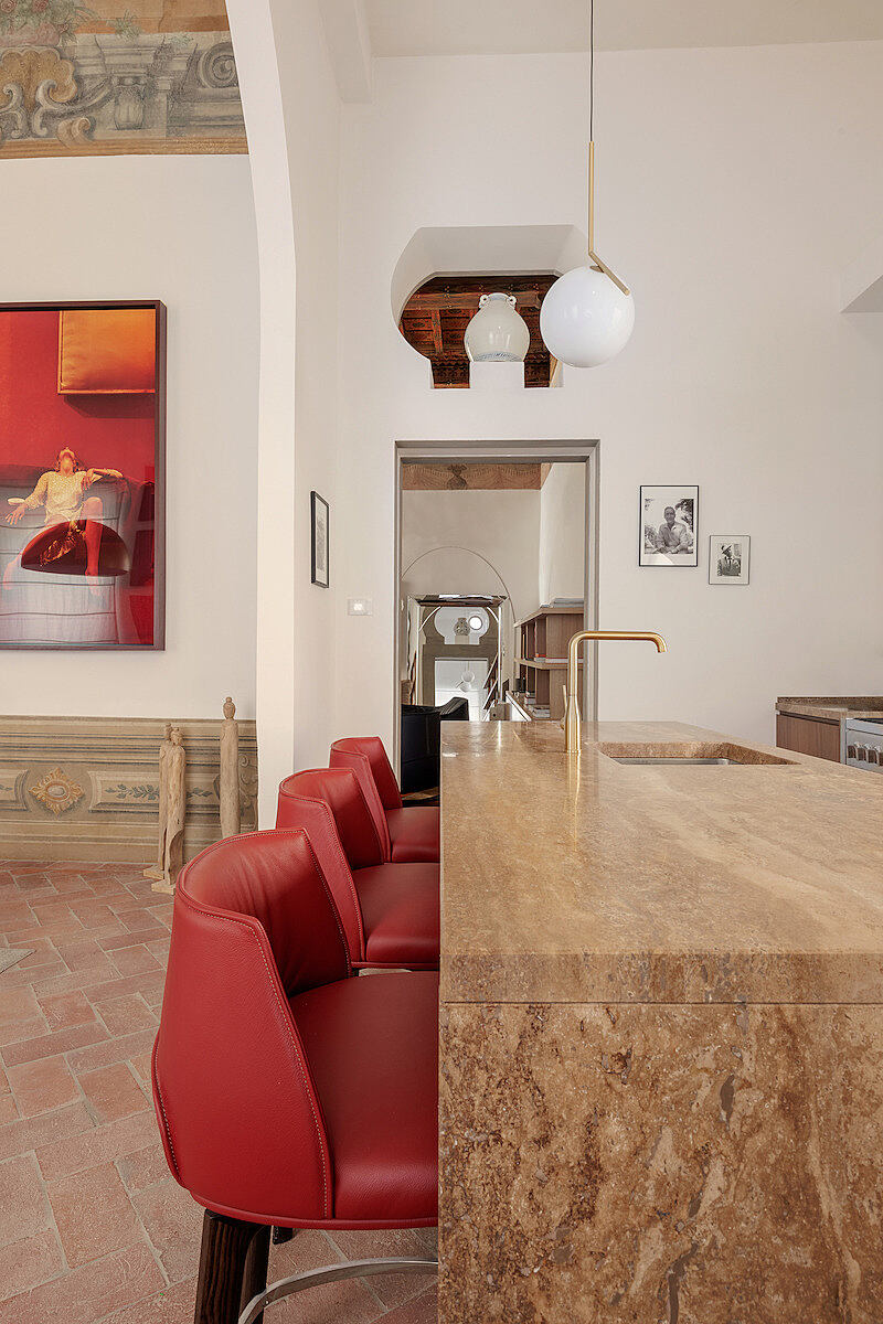 Pierattelli Architetture Designs a Spacious and Bright Apartment in Florence, Italy (8)