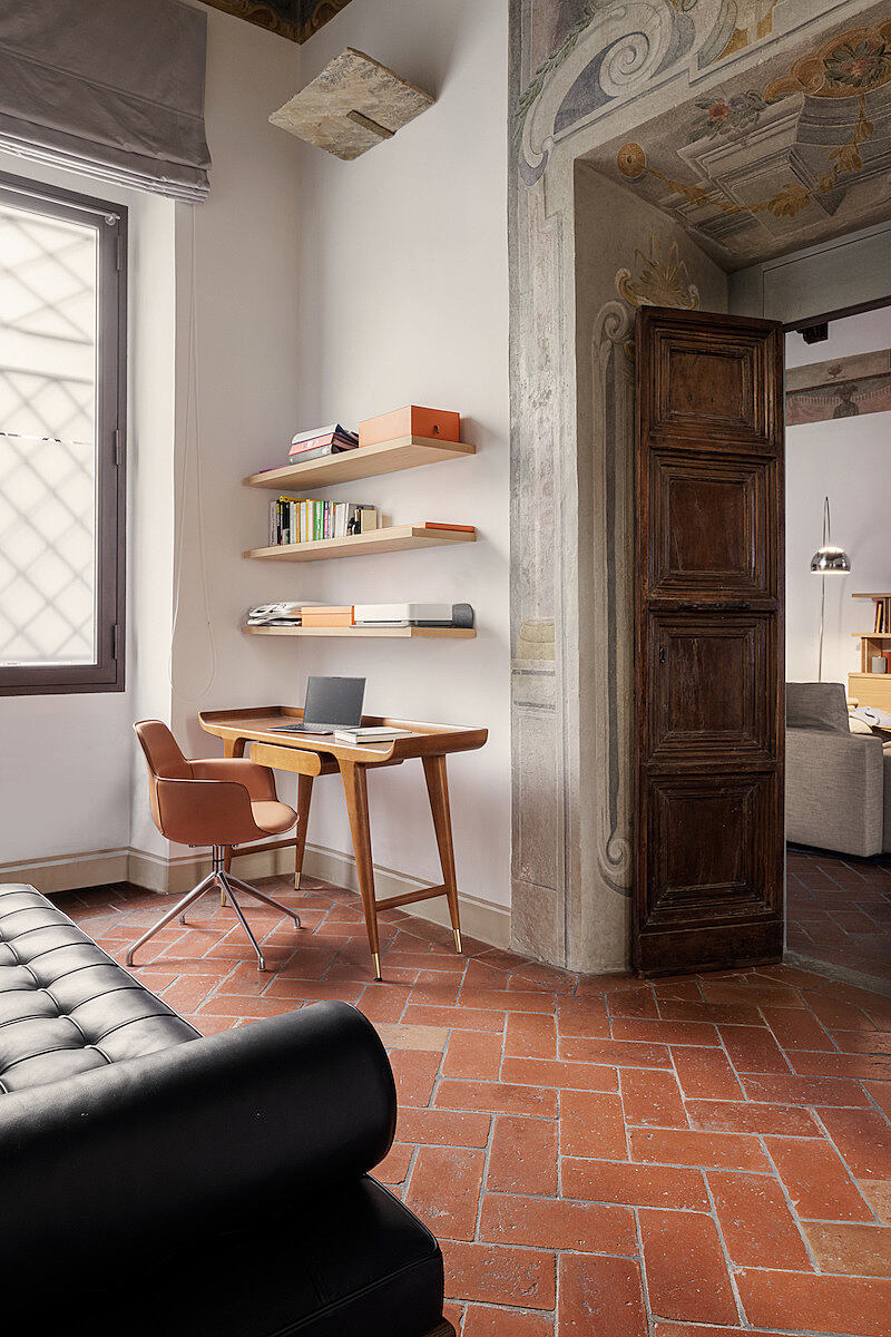 Pierattelli Architetture Designs a Spacious and Bright Apartment in Florence, Italy (9)