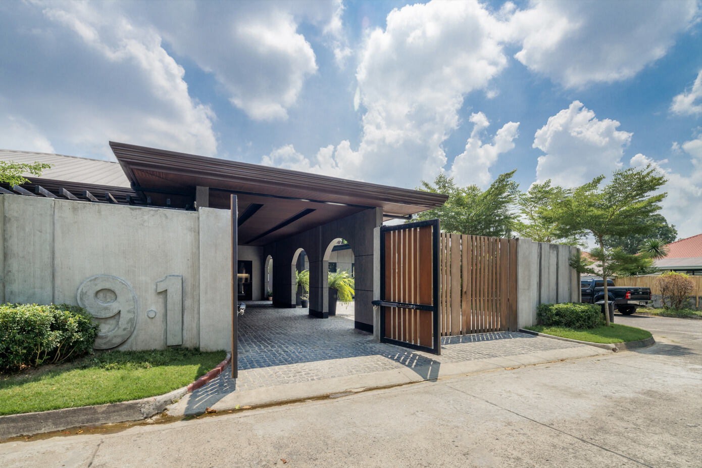 Sy House, a Stylish Concrete Home in Philippines by Gaga Design House (7)