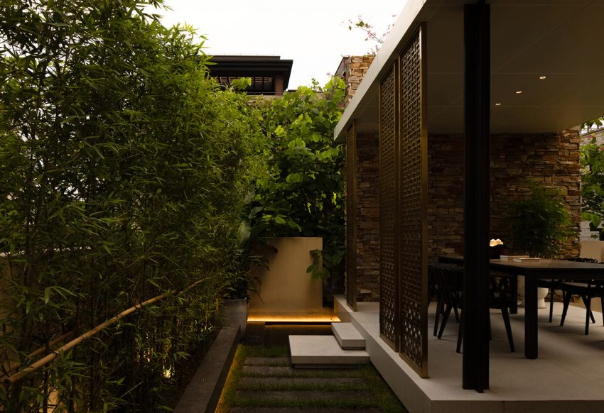 Villa Near Dahao Lake, a Luxurious Modern House in China by Foshan Topway Design (25)