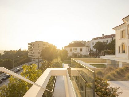 Visioarq Arquitectos Design a Luminous Contemporary Home in Coimbra, Portugal (17)